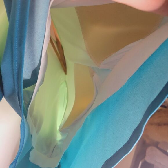 Old Navy 3X Dip Dye Swim Top - Picture 6 of 12